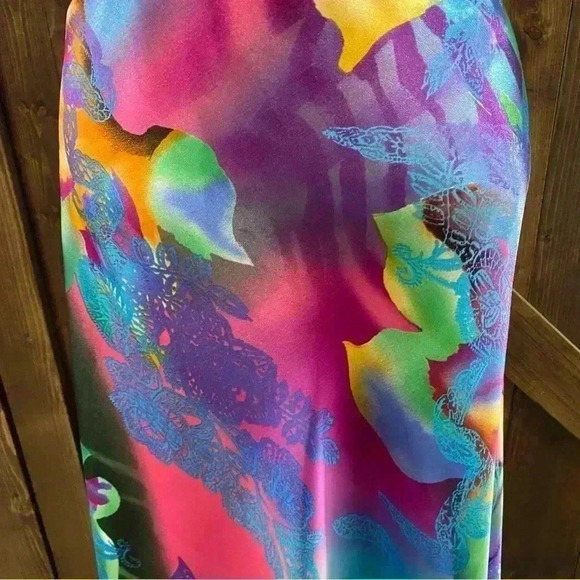 NWT NIGHTWAY Multi Color Formal Halter Rhinestone Accents Gown Size 14 - Picture 3 of 12